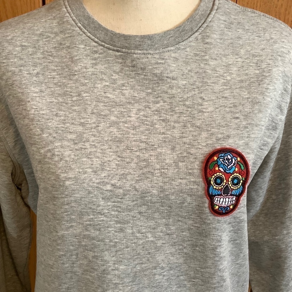 Nwot Suspicious Antwerp Grey Skull Sweatshirt Sz-S — image 3 of 5